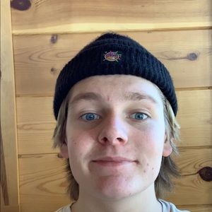 Meet your Posher, Logan